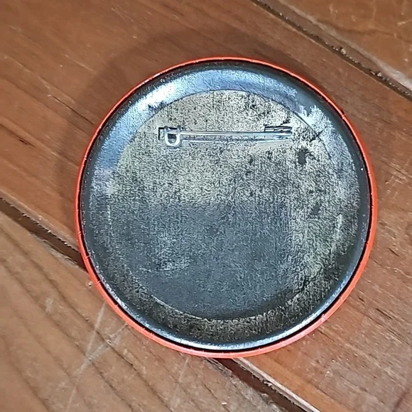 Vintage 80's Walt Disney World Character Button Pin 3.25" Winnie The Pooh Orange - Picture 2 of 2